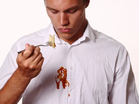 Hoe krijg je hot sauce vlekken uit je kleding: Tips en Tricks